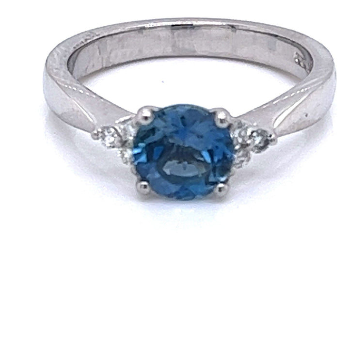 AQUA & DIAMOND PLATINUM TREFOIL RING - part of the Gifts Finder  collection