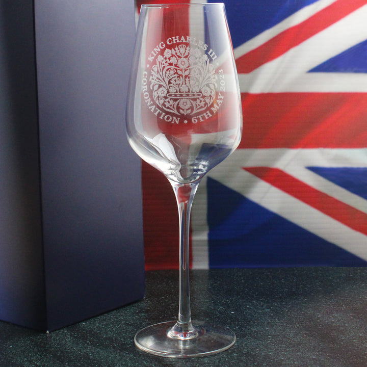 Engraved Commemorative Coronation of the King Red Wine Glass Image 4