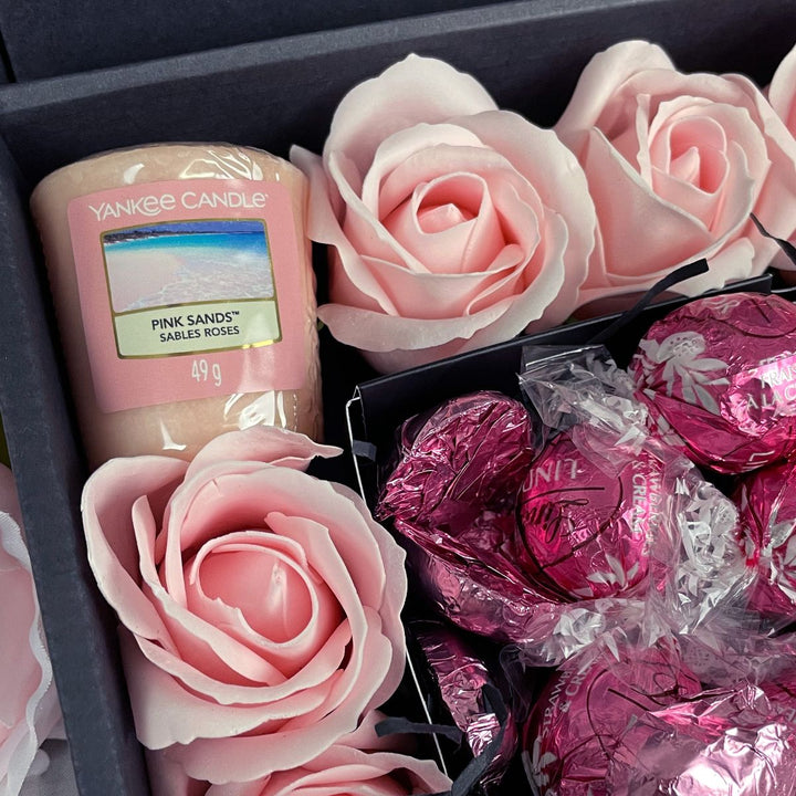 Yankee Candle Ultimate Gift Hamper With Pink Roses - part of the Gifts Finder  collection