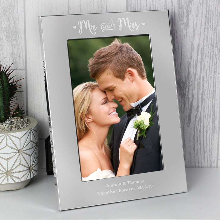 Buy Personalised Mr & Mrs 4x6 Silver Photo Frame at www.giftsfinder.co.uk