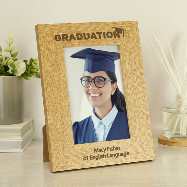 Buy Personalised Graduation 4x6 Oak Finish Photo Frame at www.giftsfinder.co.uk