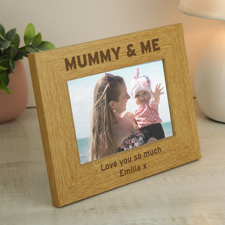 Personalised Oak Finish 6x4 Inch Mummy & Me Photo Frame - part of the Gifts Finder Personalised Photo Frames collection