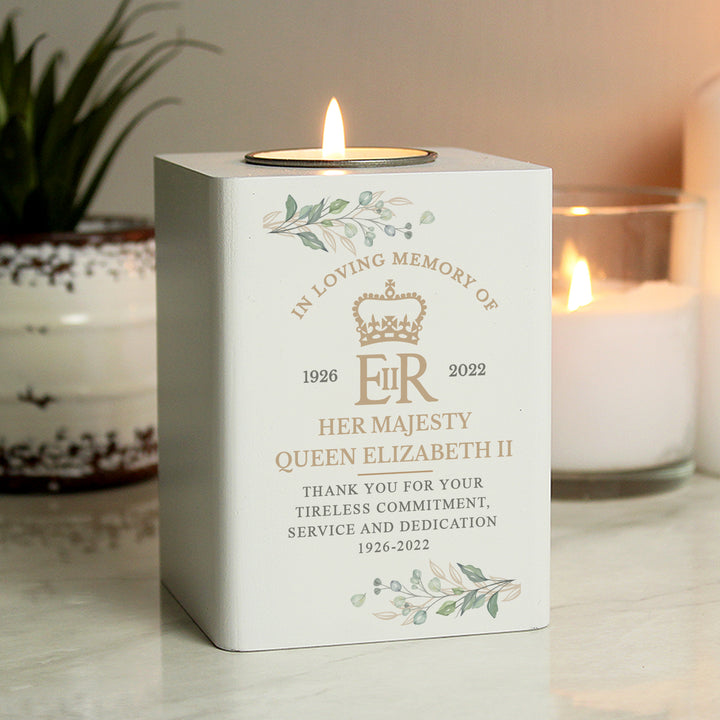 Buy Personalised Queens Commemorative Wooden Tea Light Holder at www.giftsfinder.co.uk