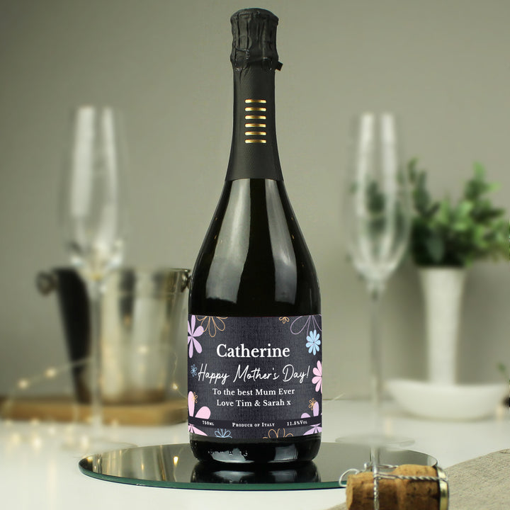 Buy Personalised Daisy Prosecco available now at www.giftsfinder.co.uk